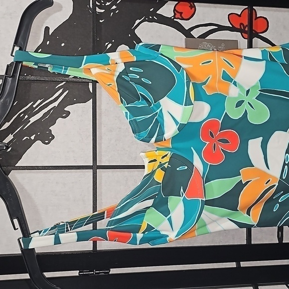 Vince Camuto Swim Floral‎ One Piece Swimsuit Size 8 NWT - Picture 2 of 6